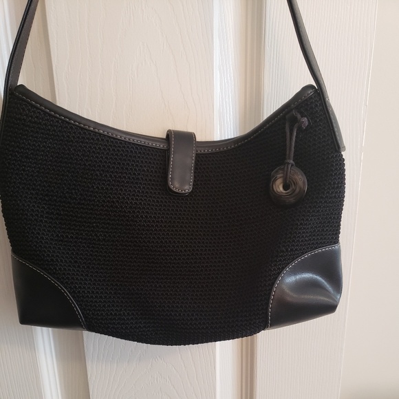 The Sak Pouchette 8 x 10 - Picture 2 of 4